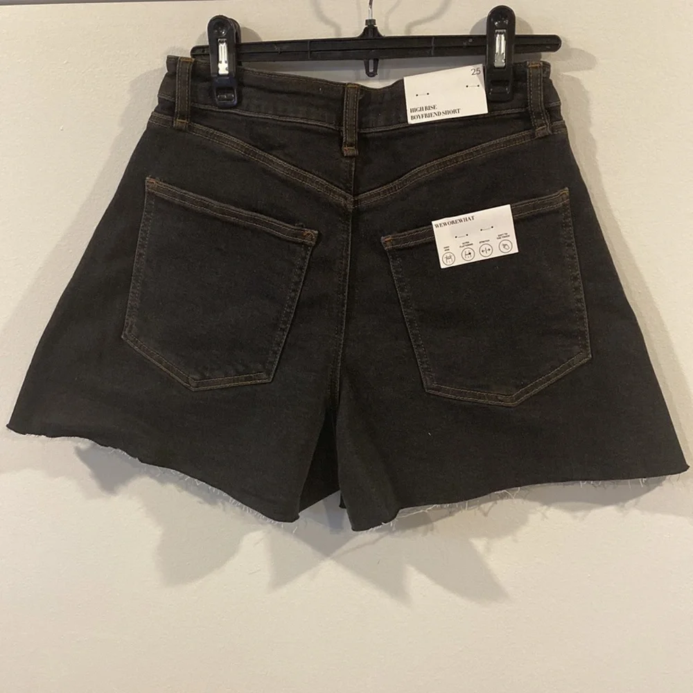 WEWOREWHAT BahBah High Rise Boyfriend Black Jean Shorts Size 25 - Picture 8 of 10